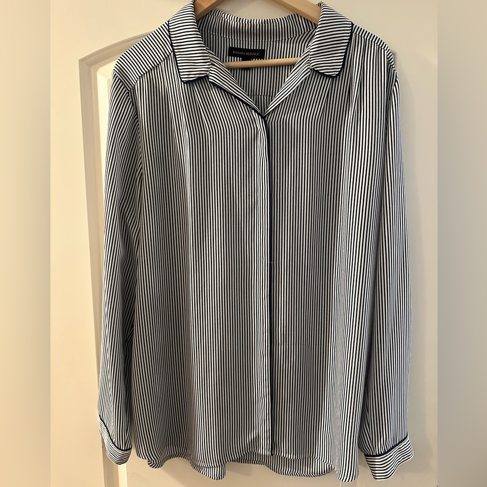 Banana Republic Striped Button-Down Shirt size XL